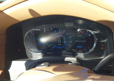 2016 Cadillac Escalade Platinum z USA, uszkodzony, nr VIN 1GYS3DKJ1GR171546